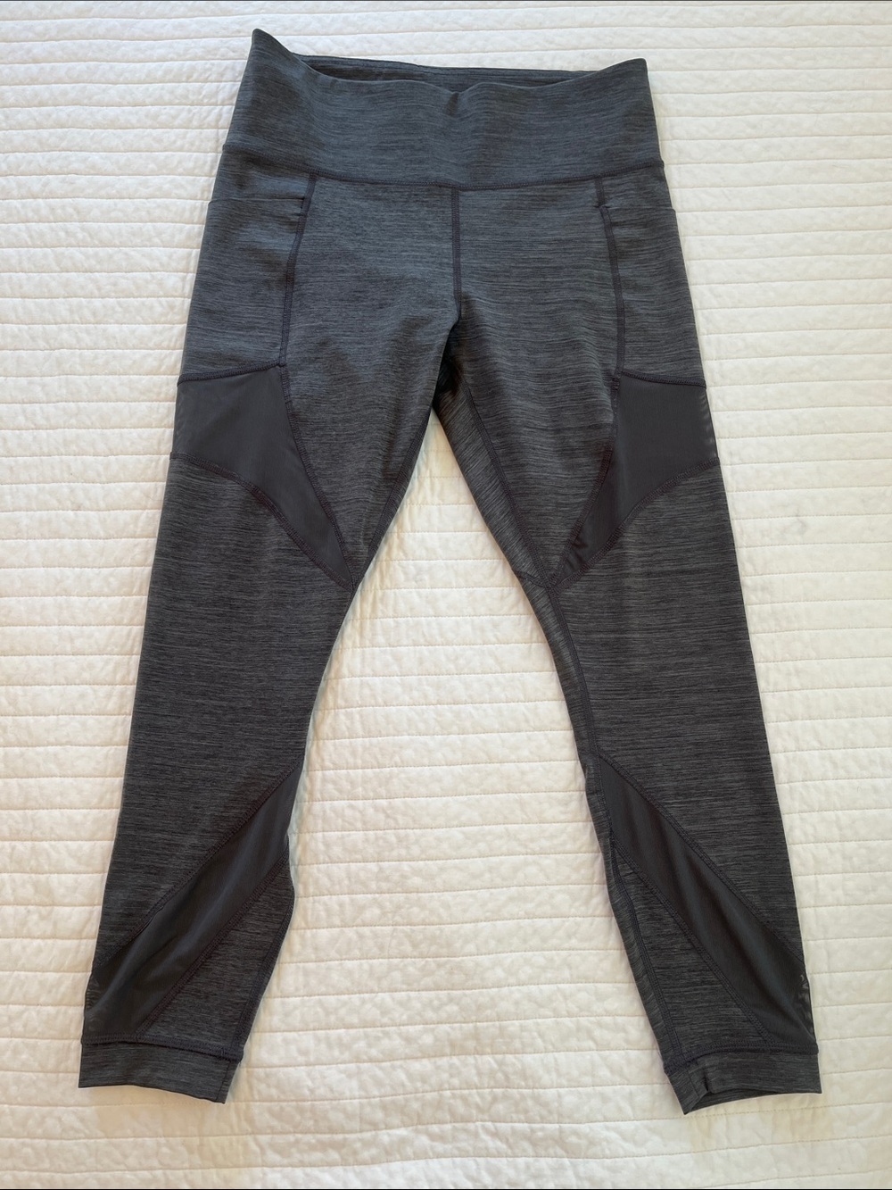 Women's High-Waist Athletic Leggings in Dark Charcoal